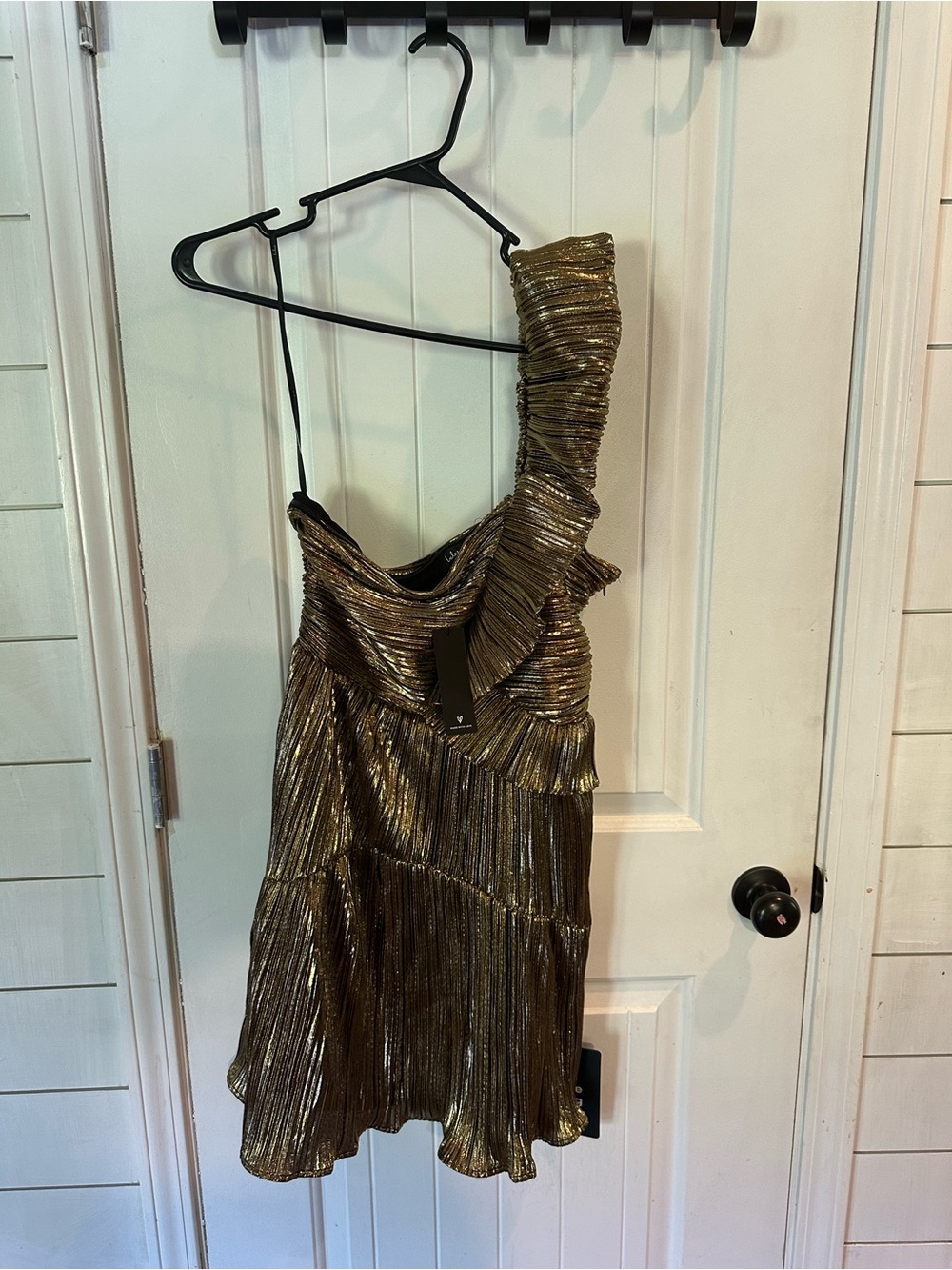 Lulu's Gold One-Shoulder Ruffle Metallic Dress - Picture 4 of 8
